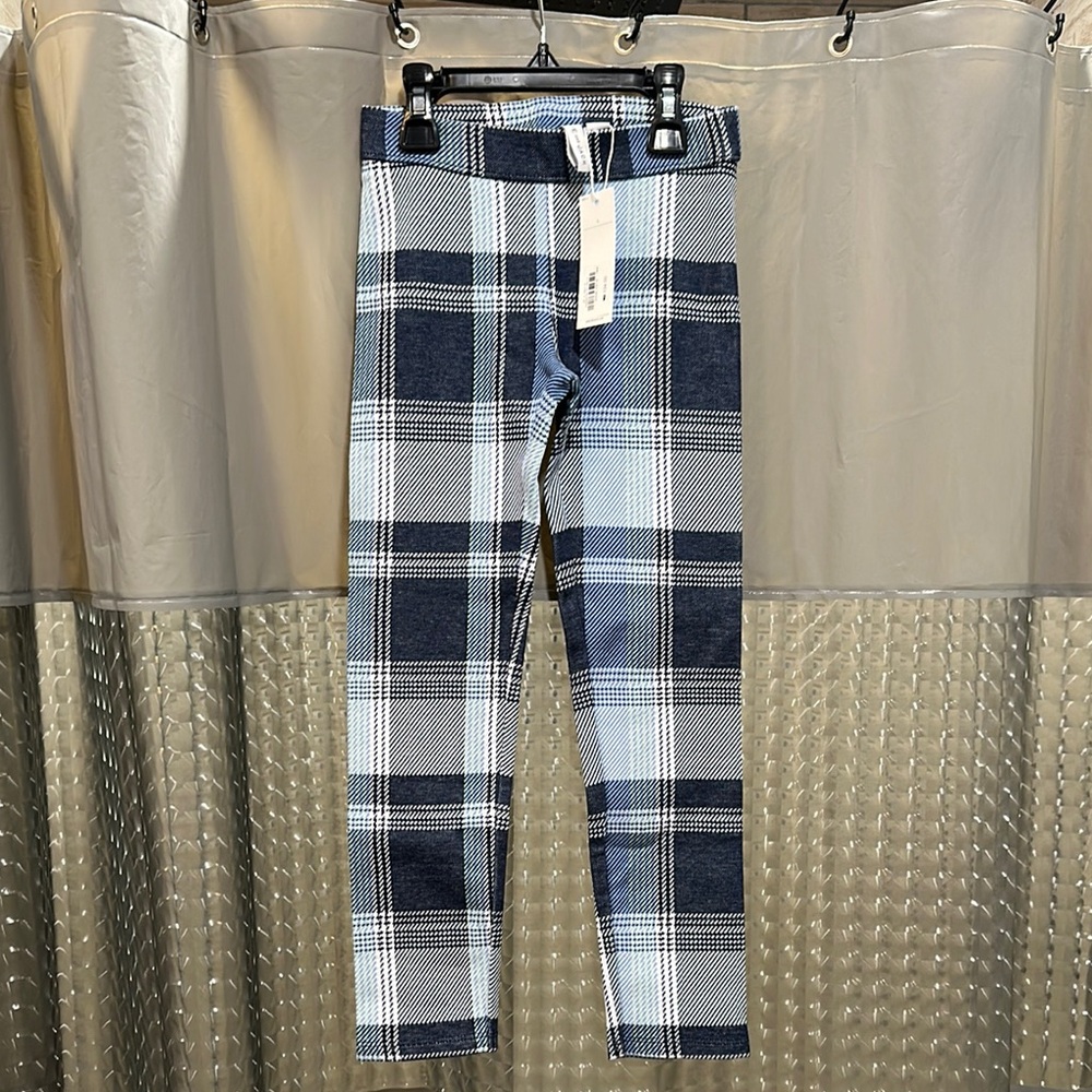 Chic Plaid Leggings in Blue and White